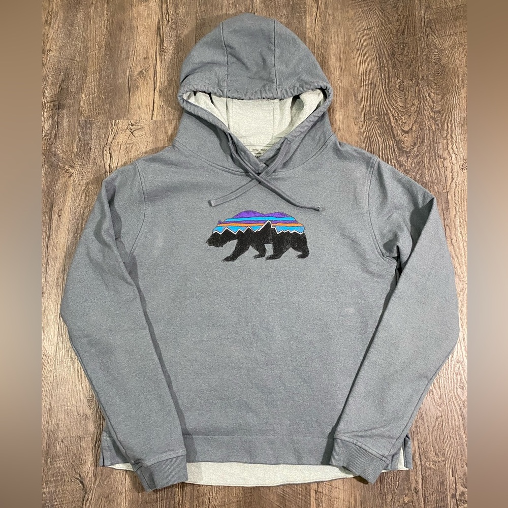 PATAGONIA Women Hoodie Sweatshirt Fitz Roy Bear Uprisal
